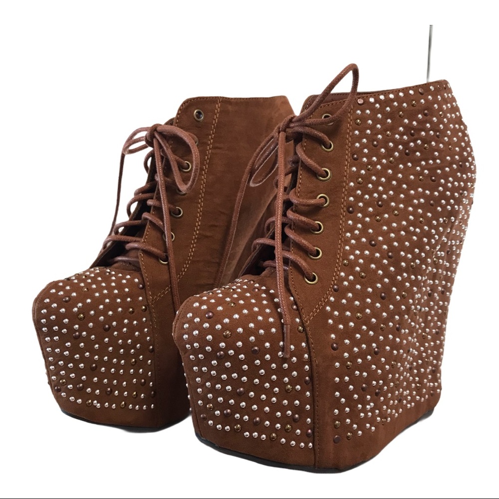 Shi by Journey Ankle Bootie